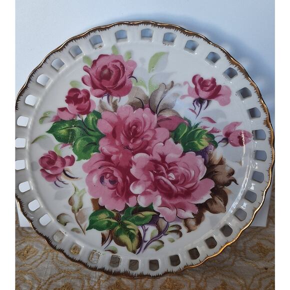 Regus Norcrest Japan Ceramic Collectors Plate- Flowers w/Gold Trim- Mint! - Picture 1 of 6